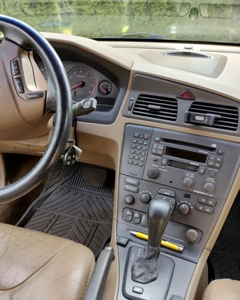 Volvo V70 cena 12900 przebieg: 480000, rok produkcji 2001 z Pszów małe 254